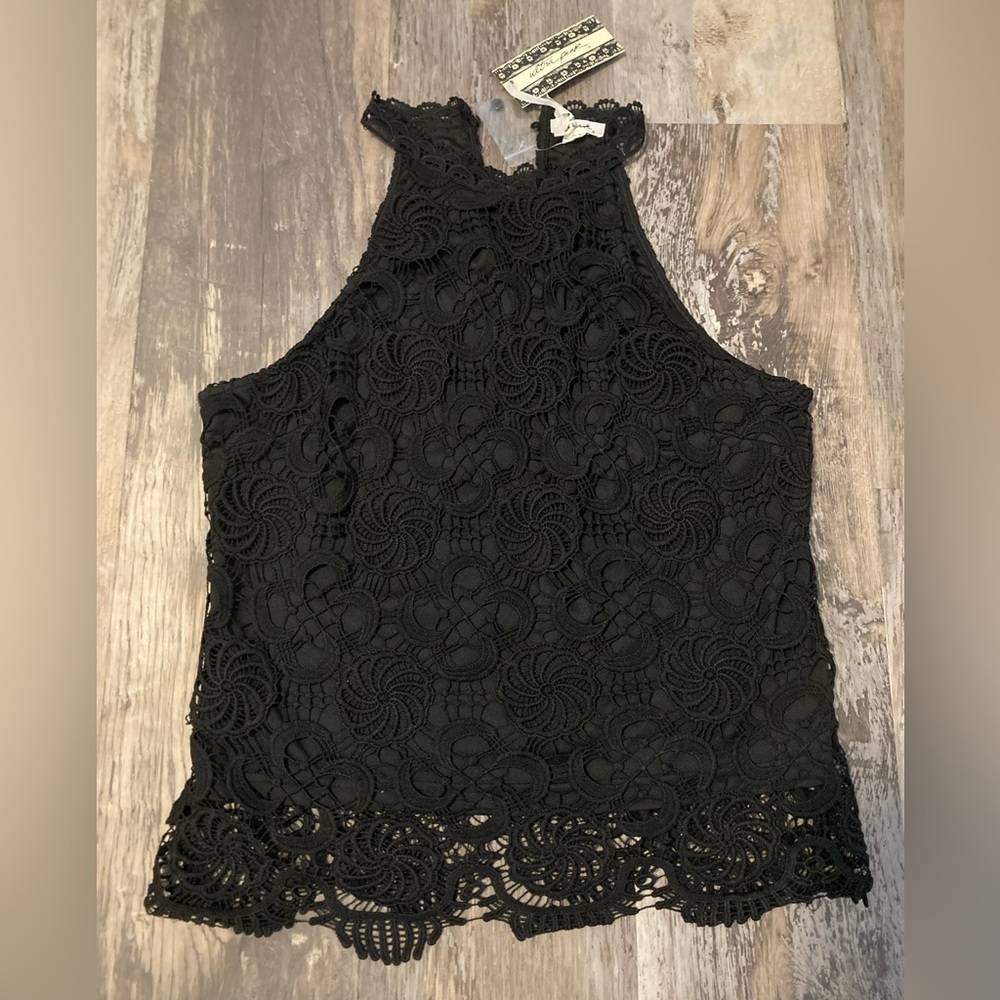 Ultra Pink Embroidered Lace tank top - Picture 10 of 14